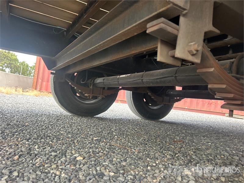  MP Custom Trailers 40 ft T/A Gooseneck Flatbed Tra フラットベッド／ドロップサイドトレーラー