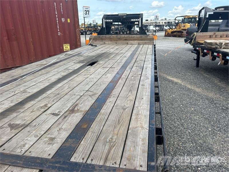  MP Custom Trailers 40 ft T/A Gooseneck Flatbed Tra フラットベッド／ドロップサイドトレーラー