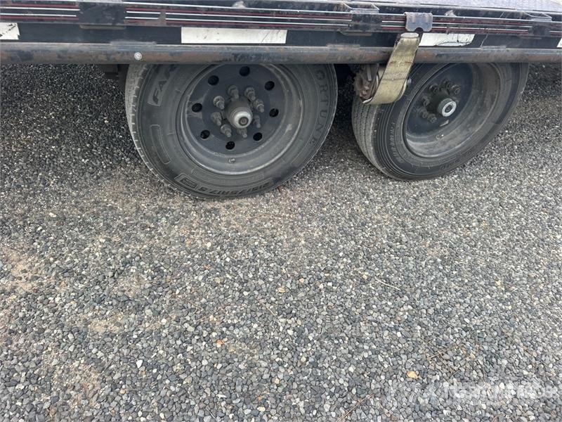 MP Custom Trailers 40 ft T/A Gooseneck Flatbed Tra フラットベッド／ドロップサイドトレーラー