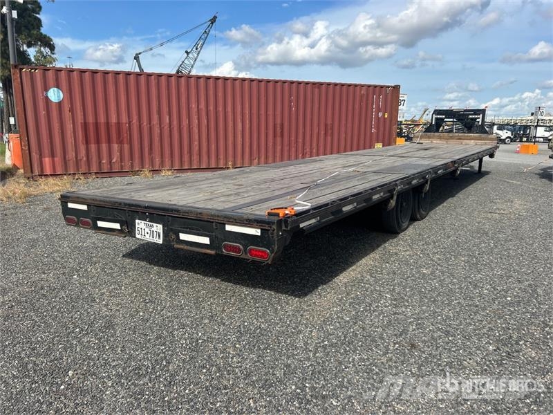  MP Custom Trailers 40 ft T/A Gooseneck Flatbed Tra フラットベッド／ドロップサイドトレーラー