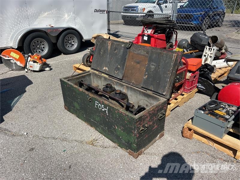 Mueller Drilling Machine no. C Oprema za cevovode