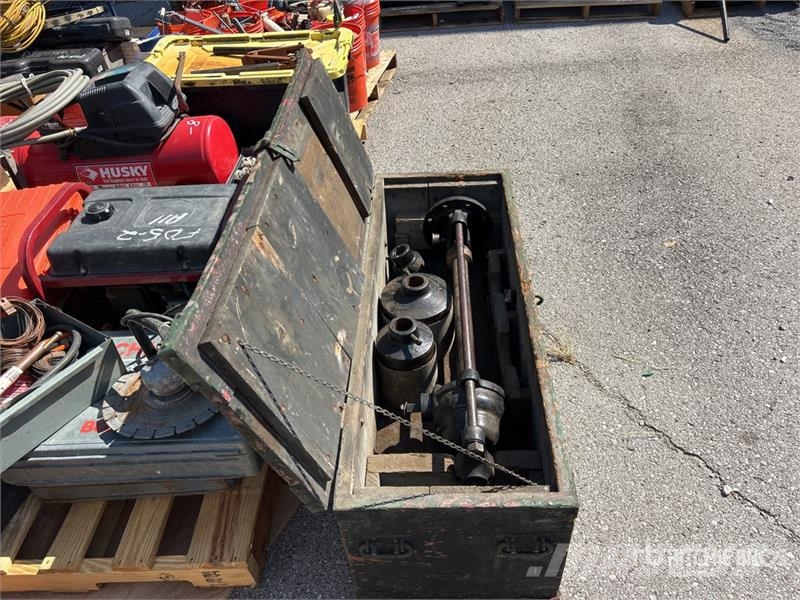 Mueller Drilling Machine no. C Oprema za cevovode
