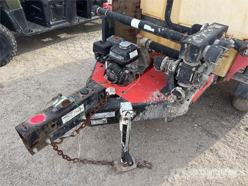 MultiQuip 500 gal T/A Water Tank Trailer Diger kamyonlar