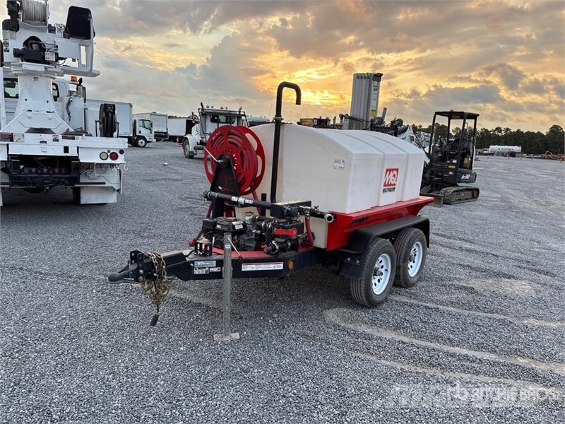 MultiQuip 525 gal T/A Water Tank Trailer Other trucks