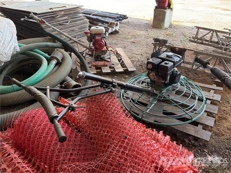 MultiQuip B46H90 Trowels