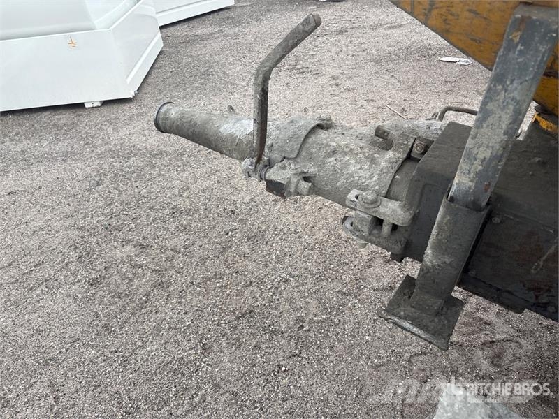 MultiQuip Concrete Pump Trailer Sonstige Baumaschinen
