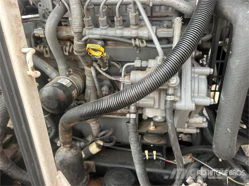 MultiQuip DCA-25SSIU4F 20 kW Mobile Generator Set Dīzeļģeneratori