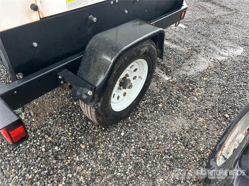 MultiQuip DCA-25SSIU4F 20 kW Mobile Generator Set Dīzeļģeneratori