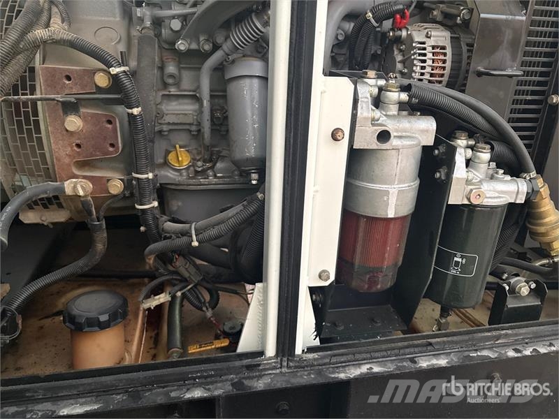 MultiQuip DCA-70SSIU4F 56 kW Mobile Generator Set Dízel áramfejlesztők
