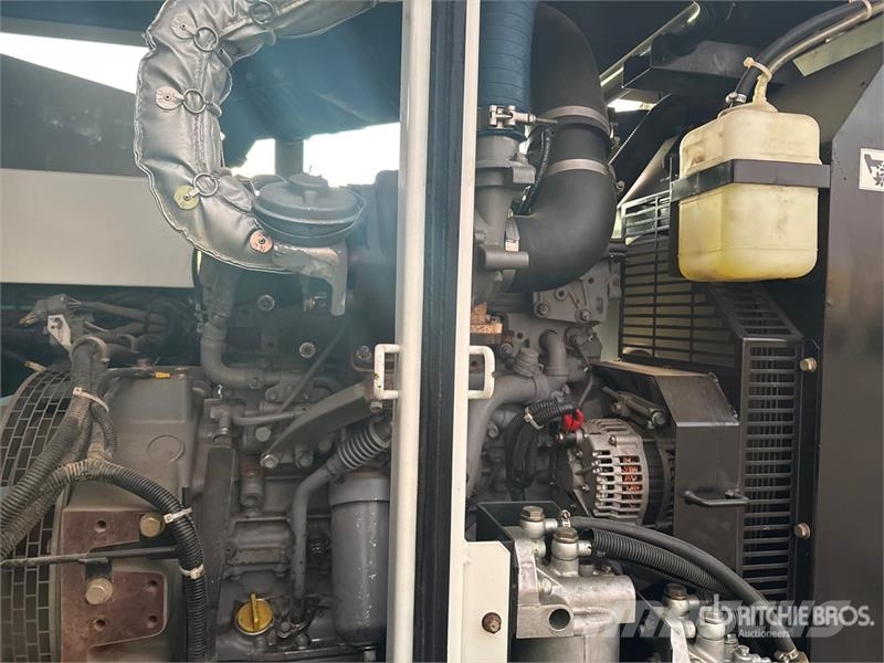 MultiQuip DCA-70SSIU4F 56 kW Mobile Generator Set Dízel áramfejlesztők
