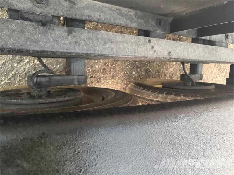 MultiQuip DCA-70SSIU4F 56 kW Mobile Generator Set Dízel áramfejlesztők