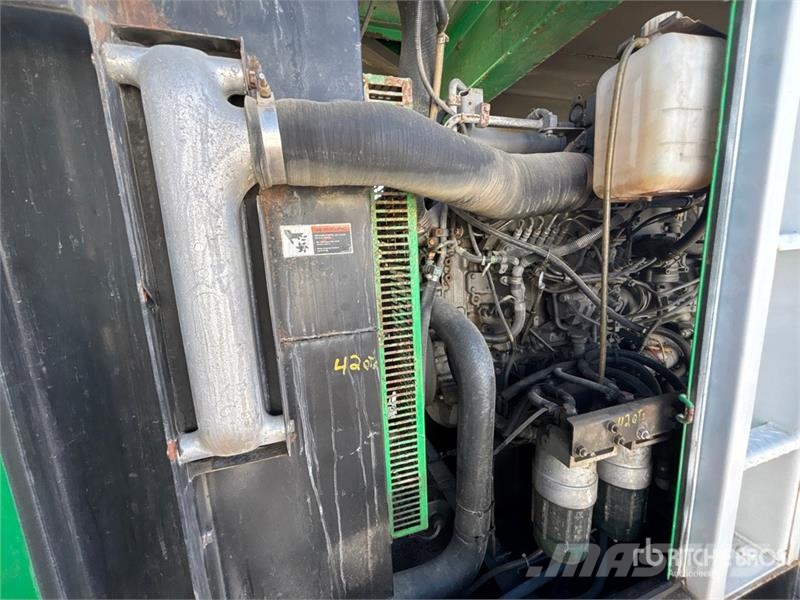MultiQuip DCA250SSIU 250 kVA Mobile Generator Set Générateurs diesel