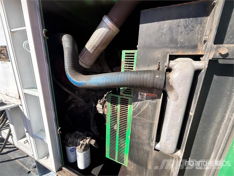 MultiQuip DCA250SSIU 250 kVA Mobile Generator Set Générateurs diesel