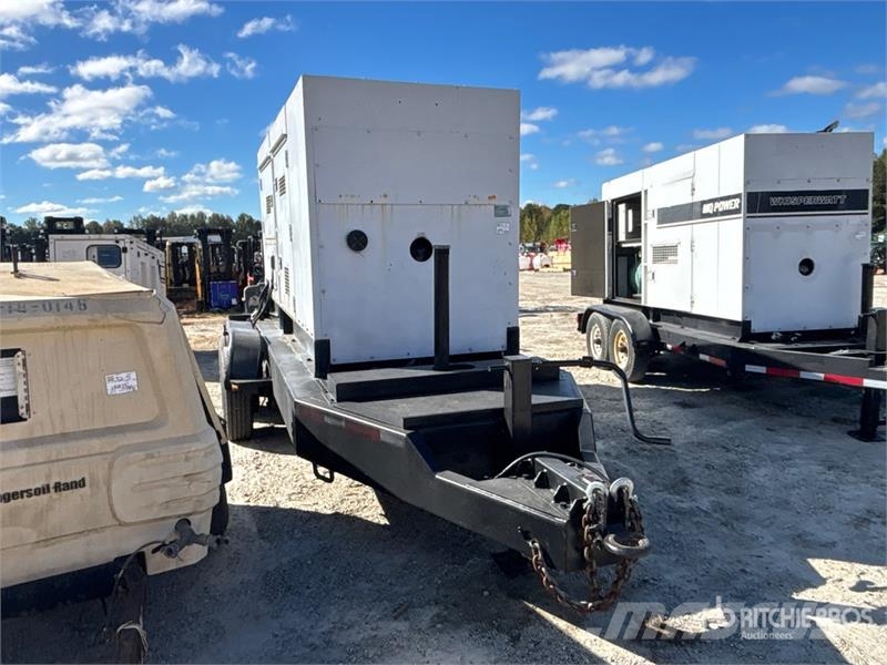 MultiQuip DCA250SSIU 250 kVA Mobile Generator Set Générateurs diesel