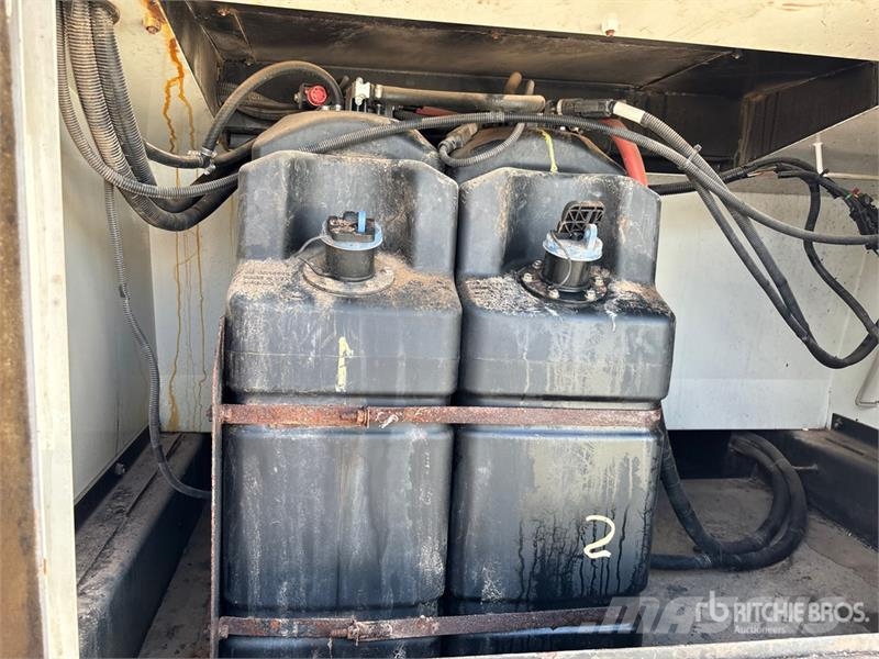 MultiQuip DCA300SSJU4F2 250 kW Mobile Generator Set ディーゼル発電機