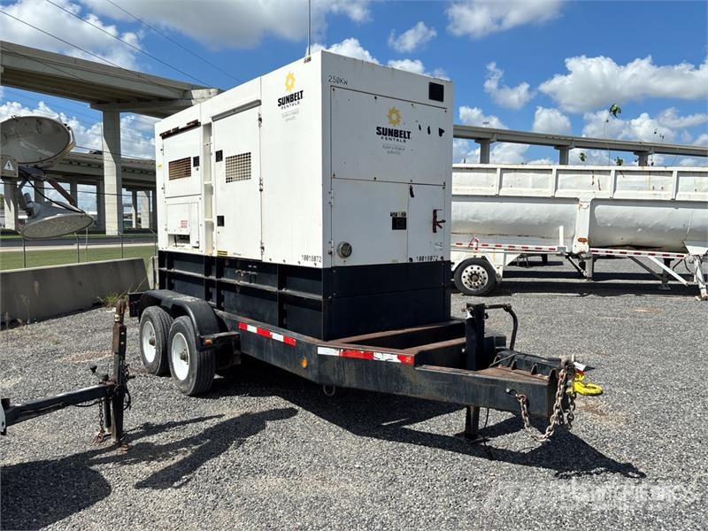 MultiQuip DCA300SSJU4F2 250 kW Mobile Generator Set ディーゼル発電機
