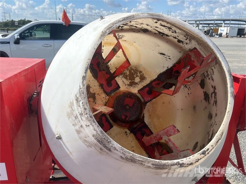MultiQuip MC12PH Portable Concrete Mixer Бетоно/варо бъркачки