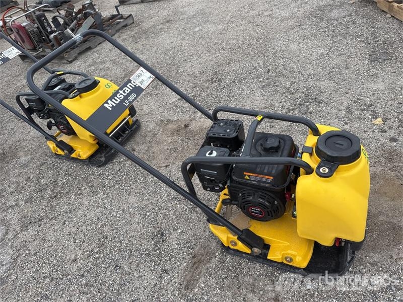 Mustang LF-88D 20 in Plate Compactor Attachment (Unused) 夯實機(夯土機)