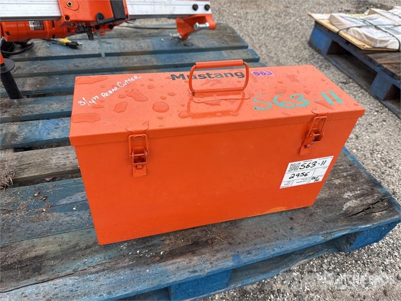 Mustang RC20 3/4 in Rebar Cutter (Unused) Outros Florestal