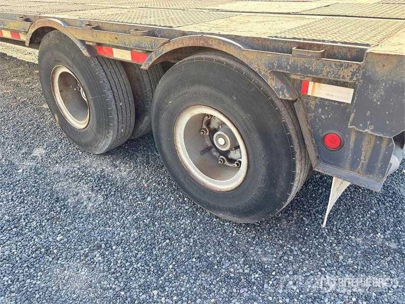 Nabors 41 ft T/A Step Deck Oilfield Trailer Processing Equipment