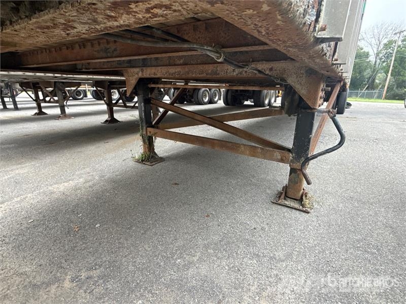  Nabors 45 ft x 96 in T/A Chip Trailer مقطورات لتقل ألواح الخشب