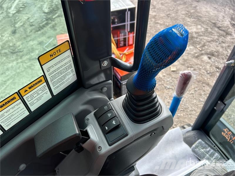 NAKATO ZT40G Mini Excavator (Unused) Mini bagri <7t