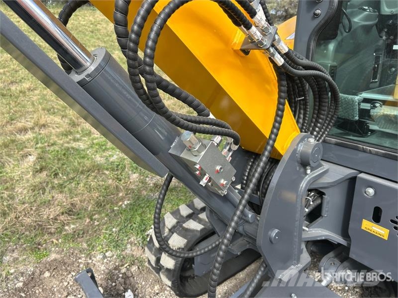 NAKATO ZT40G Mini Excavator (Unused) Mini bagri <7t