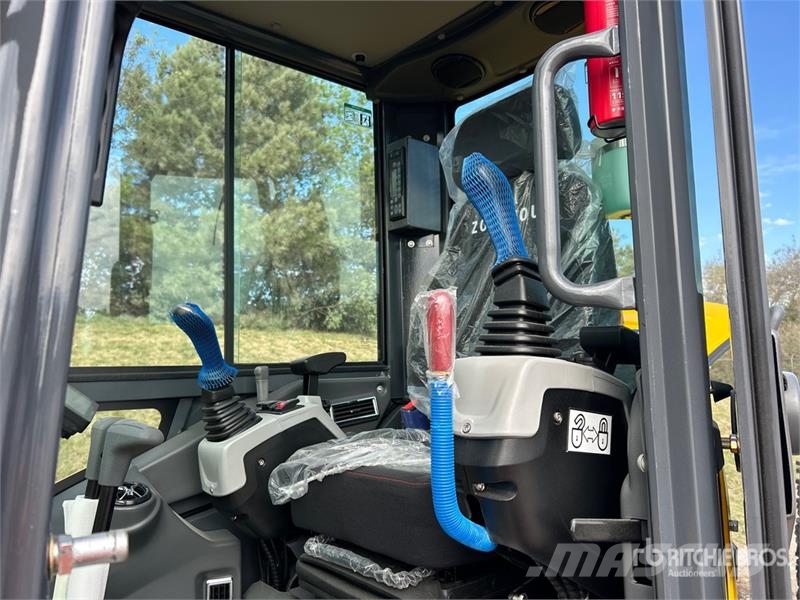 NAKATO ZT40G Mini Excavator (Unused) Mini bagri <7t