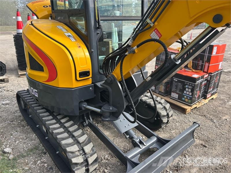 NAKATO ZT40G Mini Excavator (Unused) Mini bagri <7t