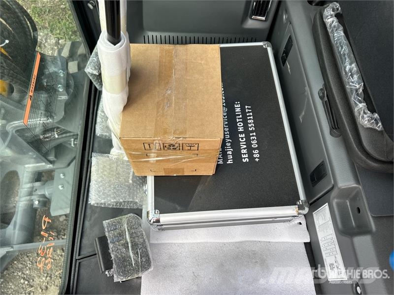 NAKATO ZT40G Mini Excavator (Unused) Mini bagri <7t