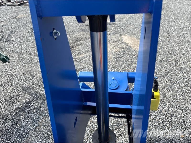 Neks Electric Fifth Wheel Wrecker Attachment (Unus Transport – ostalo