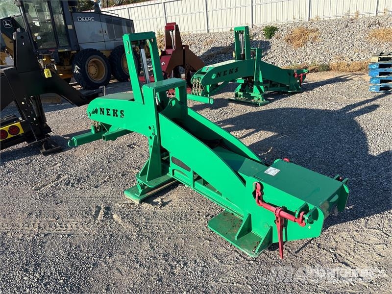 Neks Fifth Wheel Wrecker Attachment (Unused) Other components