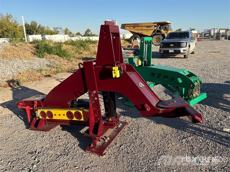 Neks Fifth Wheel Wrecker Attachment (Unused) Other components