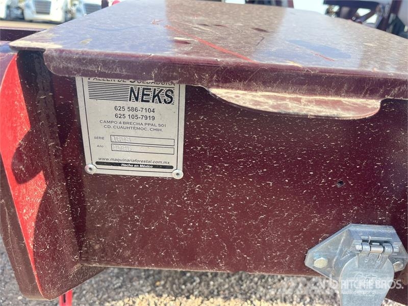  Neks Fifth Wheel Wrecker Attachment معدات النقل - غير ذلك
