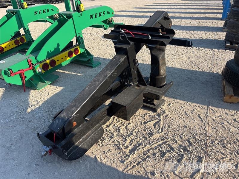 Neks Fifth Wheel Wrecker Attachment (Unused) Ostale kargo komponente