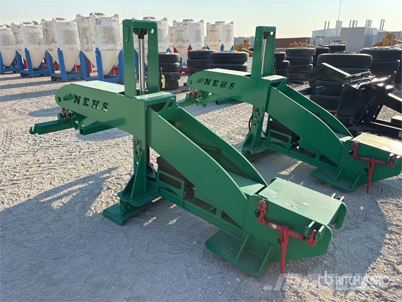 Neks Fifth Wheel Wrecker Attachment (Unused) Ostale kargo komponente