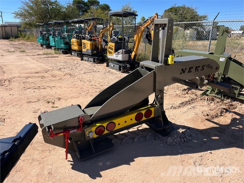Neks Hydraulic Fifth Wheel Wrecker Attachment Транспорт - Інші