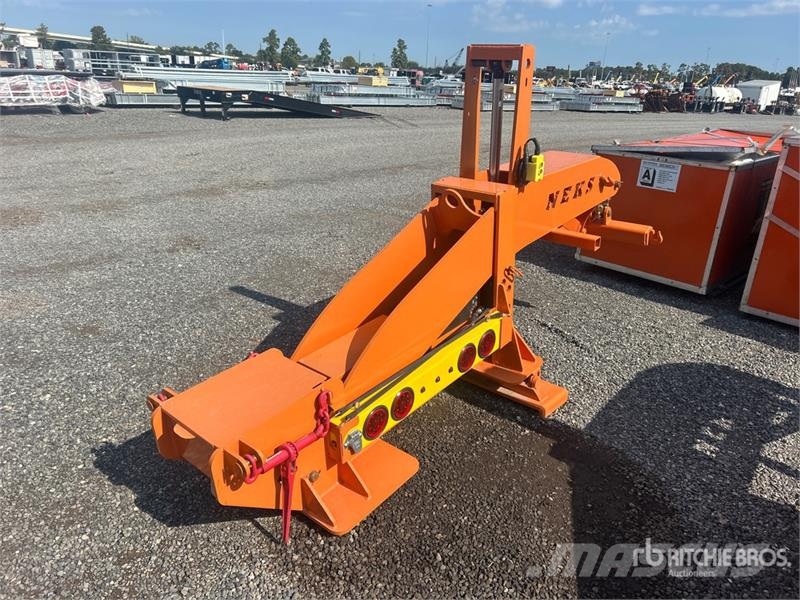 Neks Hydraulic Fifth Wheel Wrecker Attachment (Unu Ostale kargo komponente