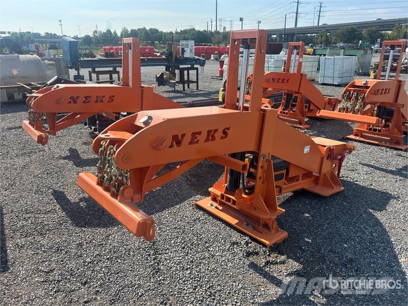 Neks Hydraulic Fifth Wheel Wrecker Attachment (Unu Ostale kargo komponente