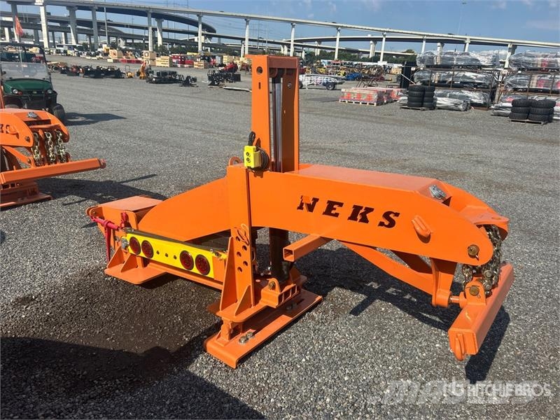 Neks Hydraulic Fifth Wheel Wrecker Attachment (Unu Ostale kargo komponente