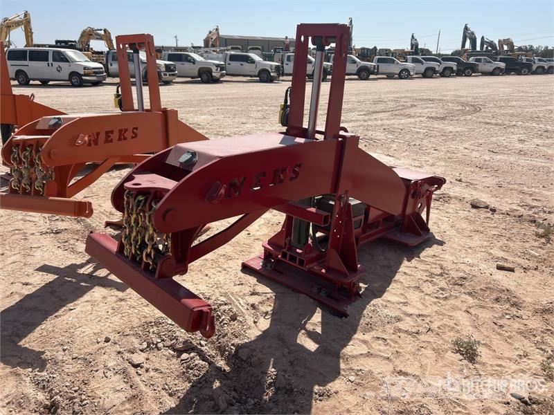 Neks Hydraulic Fifth Wheel Wrecker Attachment - Fi Ostale kargo komponente
