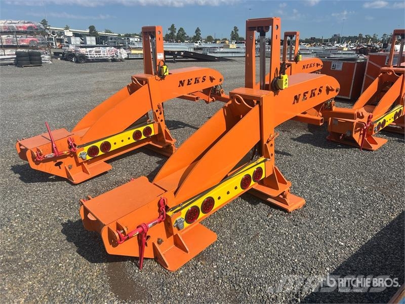 Neks Hydraulic Fifth Wheel Wrecker Attachment (Unu Ostale kargo komponente