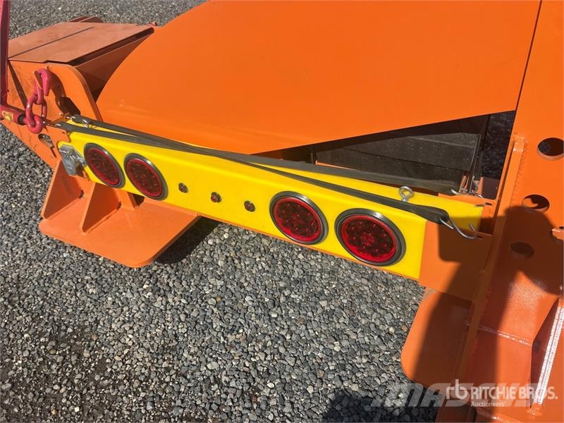 Neks Hydraulic Fifth Wheel Wrecker Attachment (Unu Ostale kargo komponente