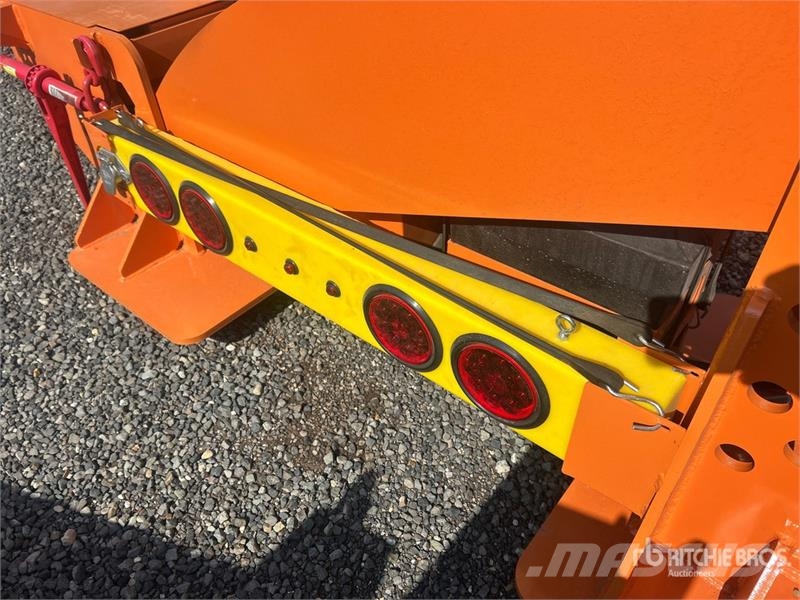 Neks Hydraulic Fifth Wheel Wrecker Attachment (Unu 其他組件