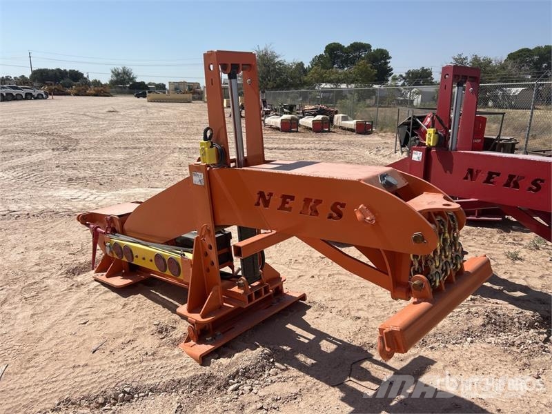  Neks Hydraulic Fifth Wheel Wrecker Attachment - Fi Ostale kargo komponente