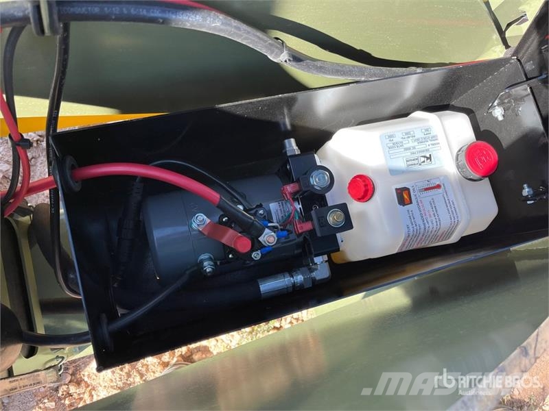 Neks Hydraulic Fifth Wheel Wrecker Attachment Транспорт - Інші