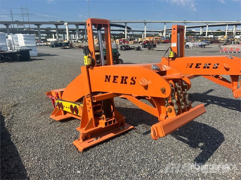 Neks Hydraulic Fifth Wheel Wrecker Attachment (Unu Ostale kargo komponente