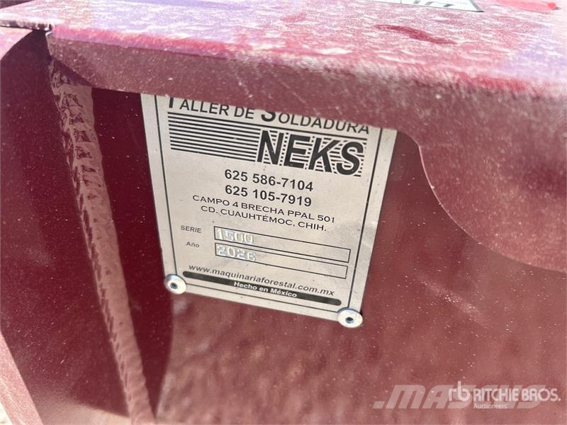  Neks Hydraulic Fifth Wheel Wrecker Attachment (Unu Коммерческий транспорт - Другие