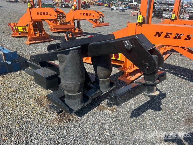 Neks Pneumatic Fifth Wheel Wrecker Attachment (Unu Ostale kargo komponente