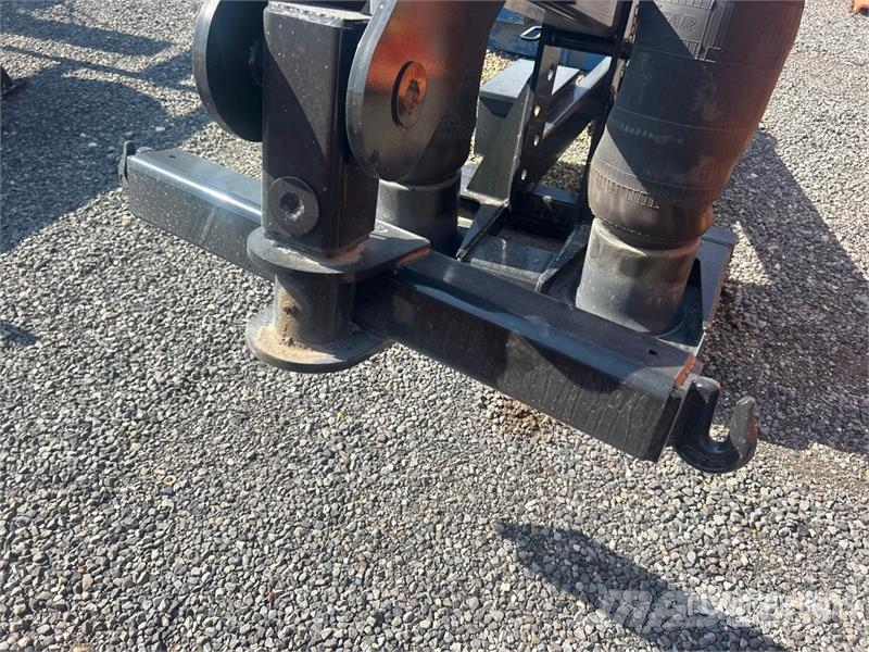 Neks Pneumatic Fifth Wheel Wrecker Attachment (Unu Ostale kargo komponente